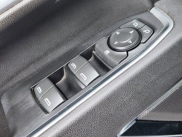 Used 2025 Chevrolet Silverado 2500 LT w/ Convenience Package image 22