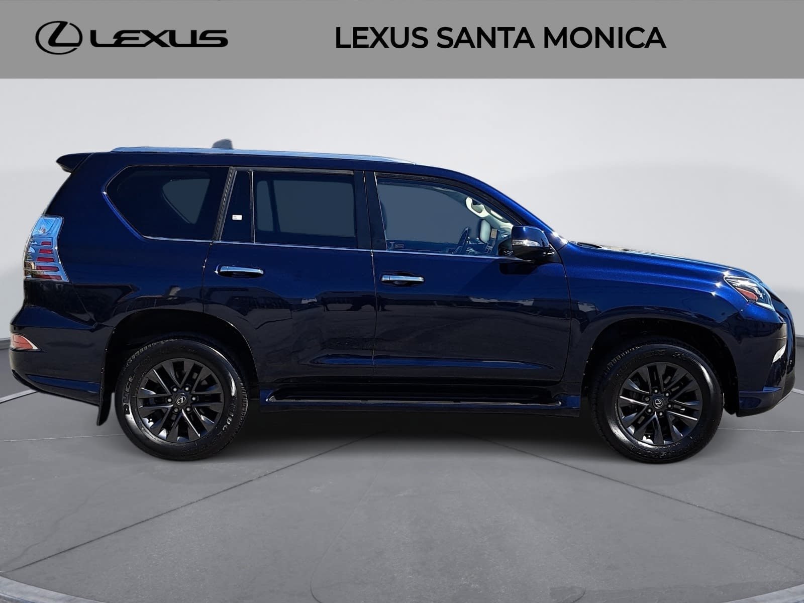 Used 2022 Lexus GX 460 Premium w/ Premium Package AWD/4WD image 4