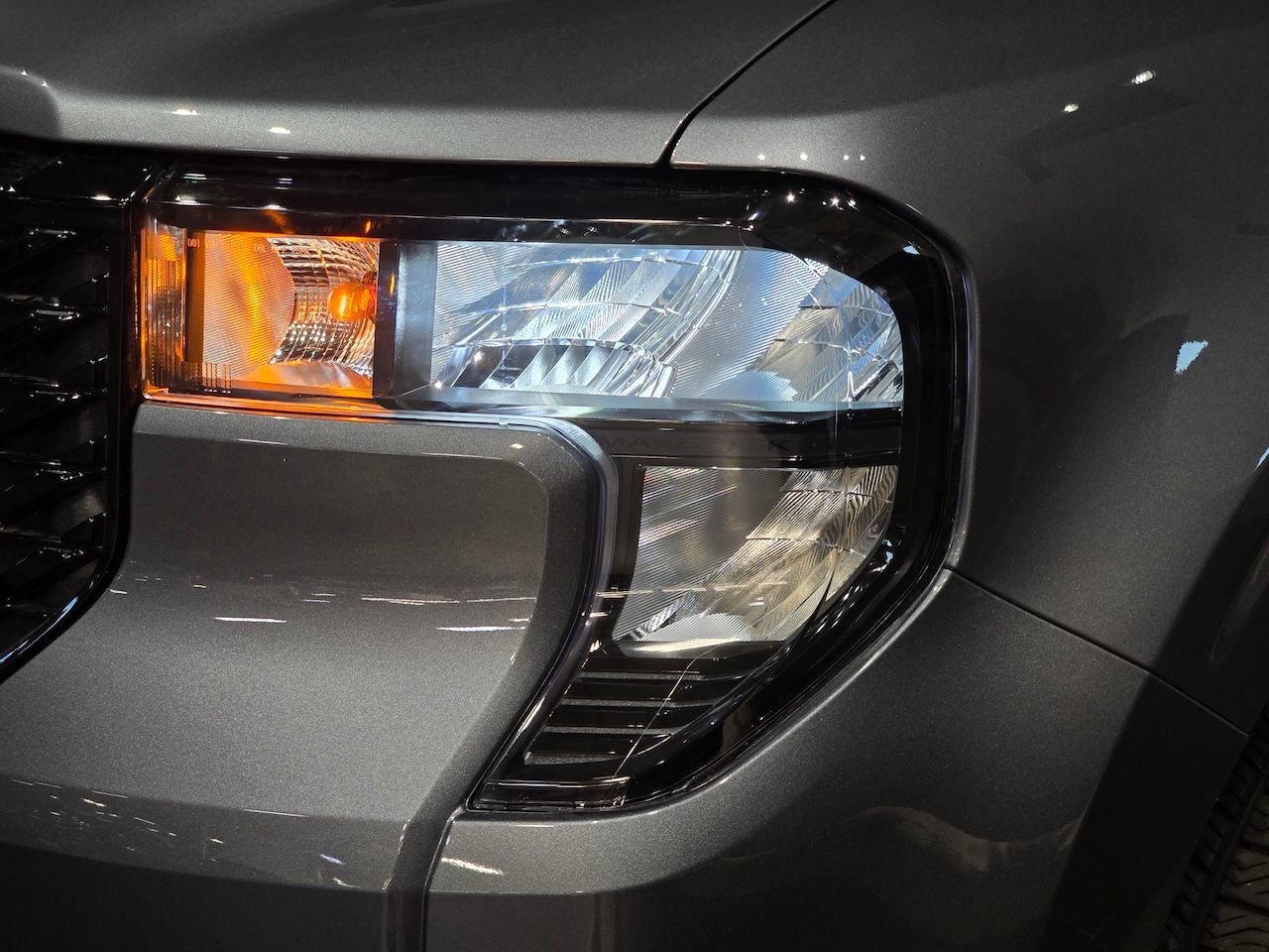 New 2025 Ford Maverick XLT w/ Black Appearance Package image 13