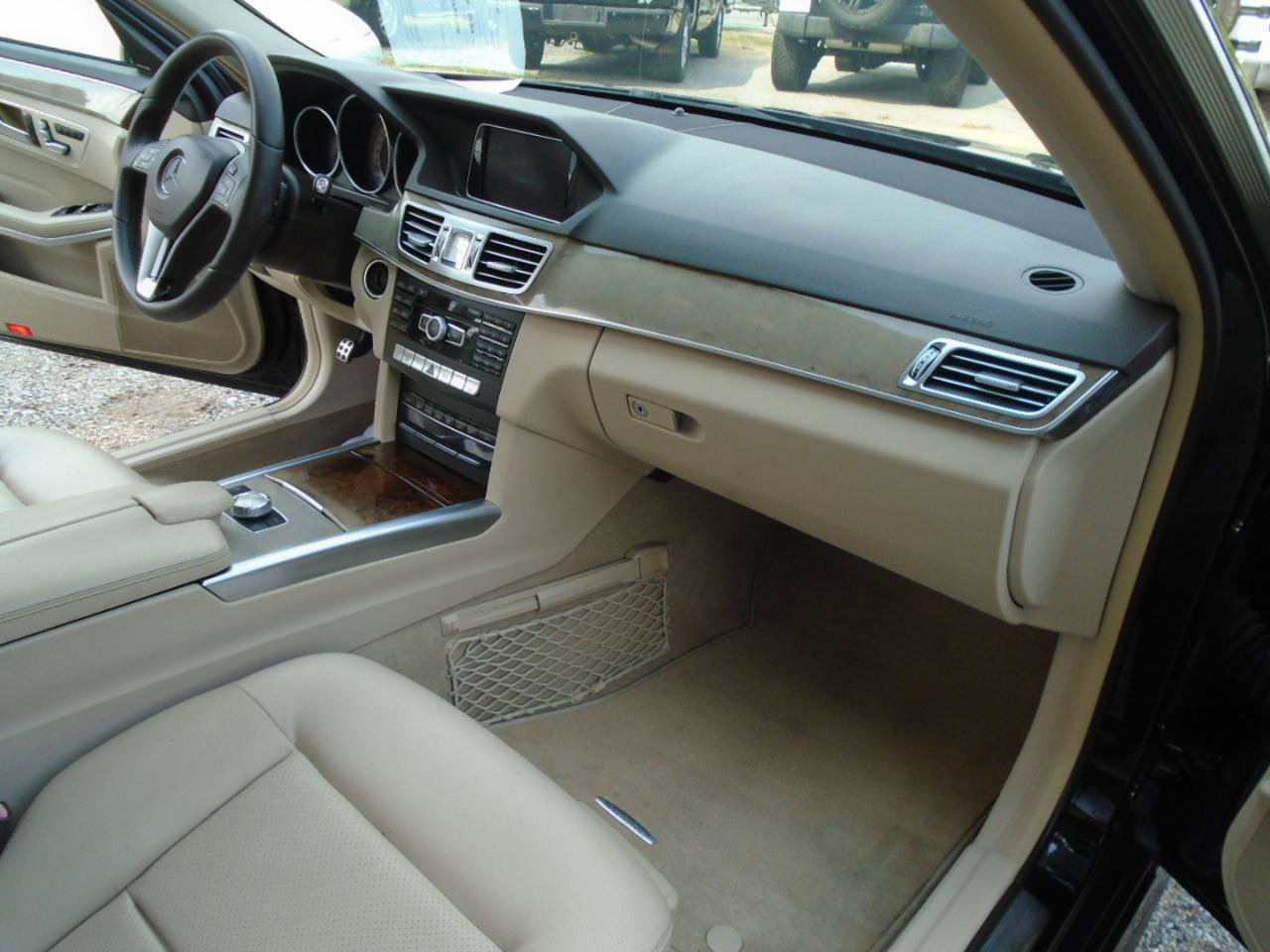 Used 2014 Mercedes-Benz E 350 Sedan image 16