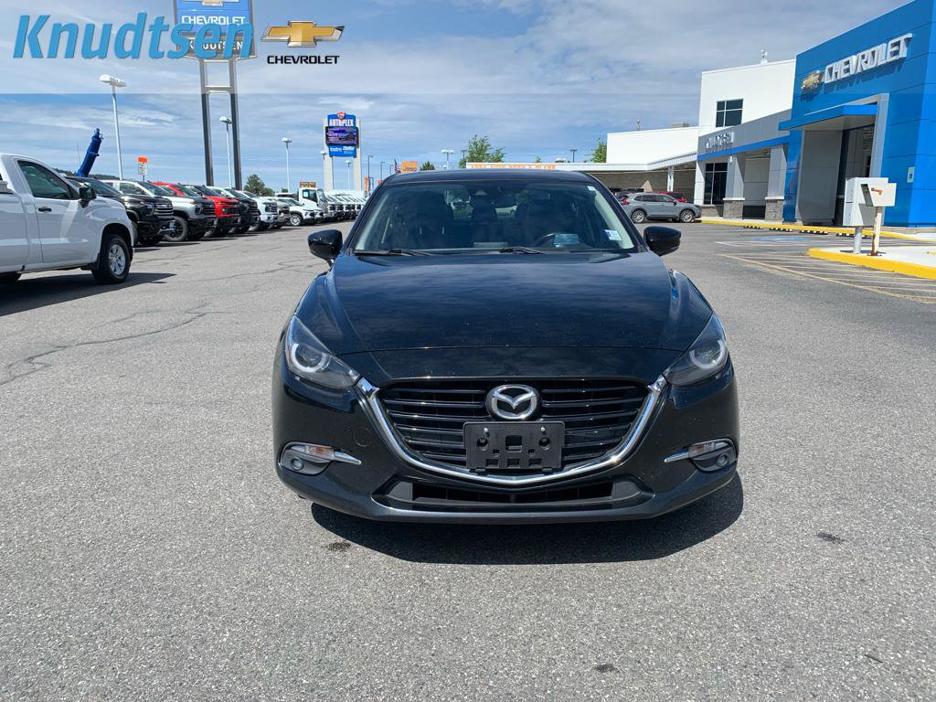Used 2017 MAZDA MAZDA3 Grand Touring w/ Premium Equipment Package FWD image 2