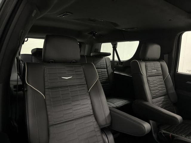New 2026 Cadillac Escalade ESV Platinum Sport w/ LPO, ONYX Package AWD/4WD image 25