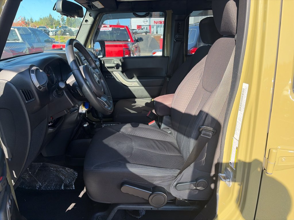 Used 2013 Jeep Wrangler Unlimited Sport AWD/4WD image 4