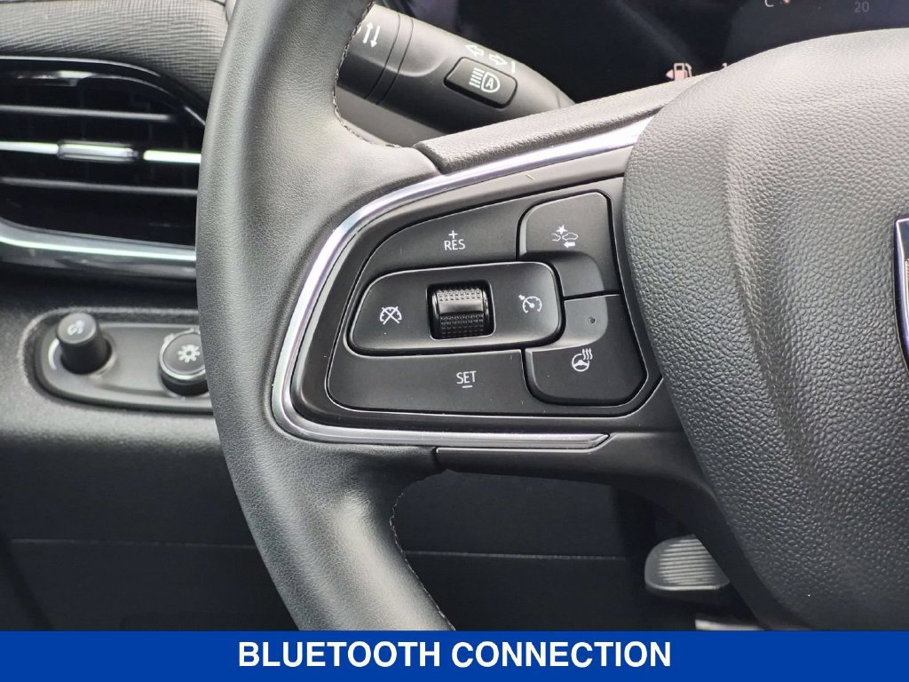 Used 2025 Buick Envista Sport Touring w/ Convenience I Package FWD image 18