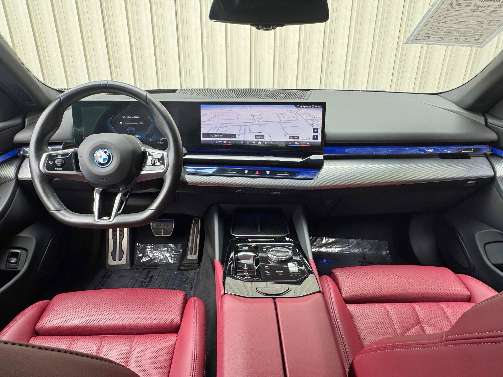 Used 2025 BMW i5 xDrive40 w/ M Sport Package AWD/4WD image 12