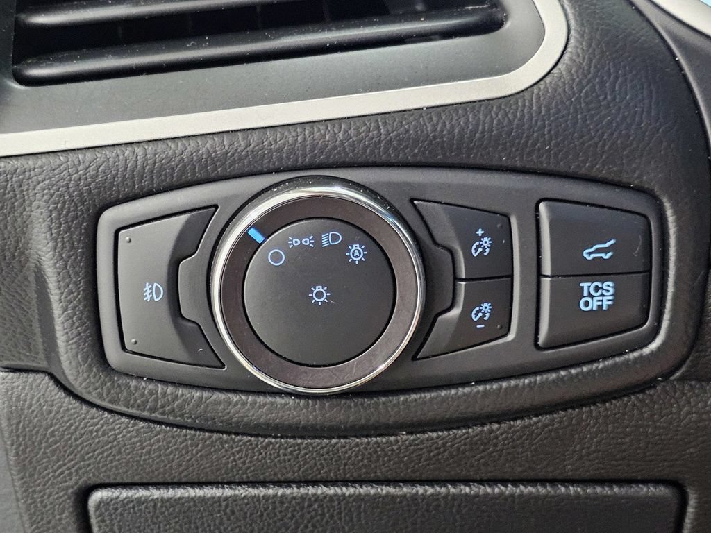 Used 2020 Ford Edge SEL w/ Convenience Package AWD/4WD image 35