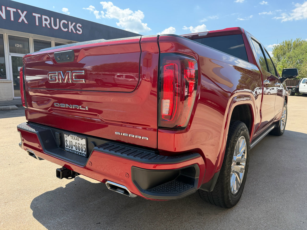 Used 2023 GMC Sierra 1500 Denali w/ Technology Package image 16
