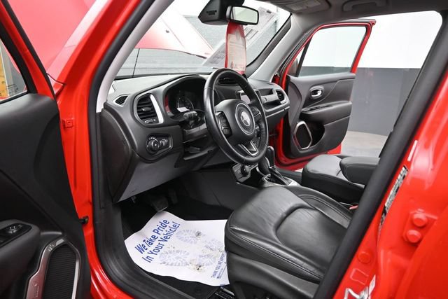 Used 2021 Jeep Renegade Limited AWD/4WD image 9