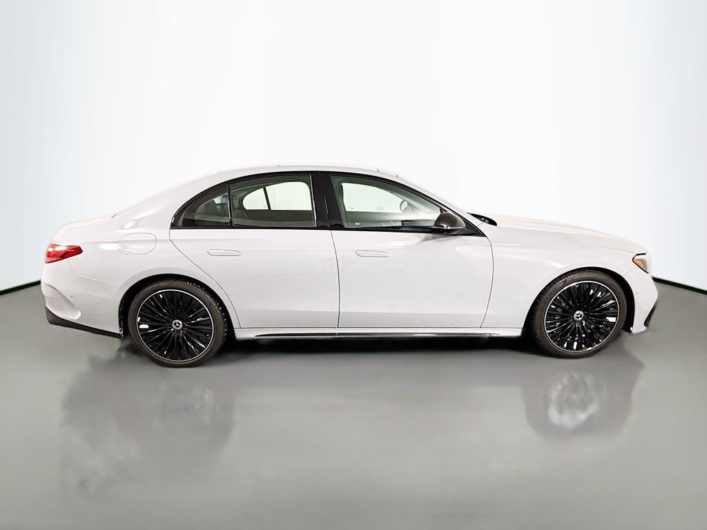 Used 2024 Mercedes-Benz E 350 4MATIC Sedan w/ MBUS Superscreen Package image 8