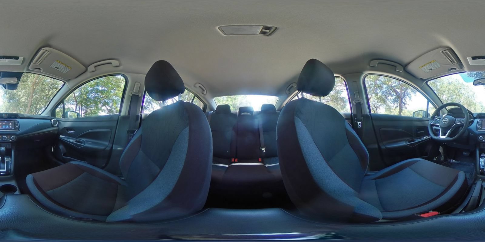 Used 2025 Nissan Versa SV FWD image 40