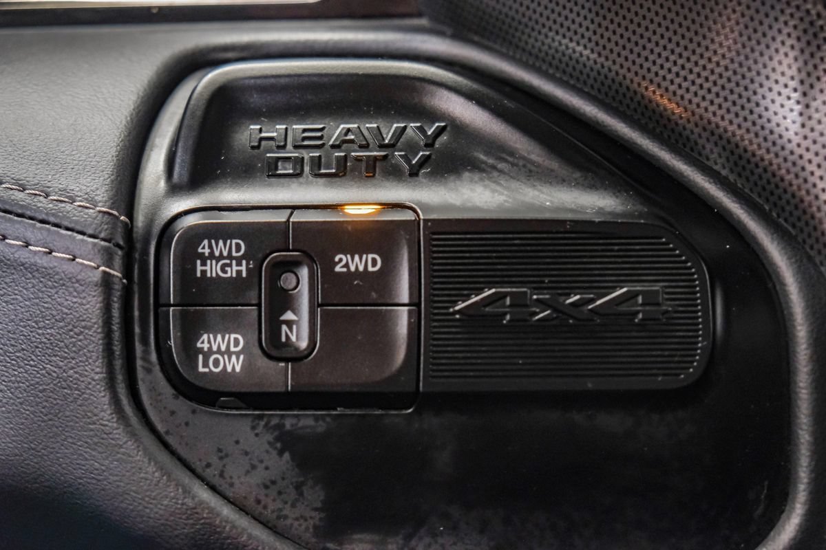 Used 2024 RAM 3500 Limited AWD/4WD image 30