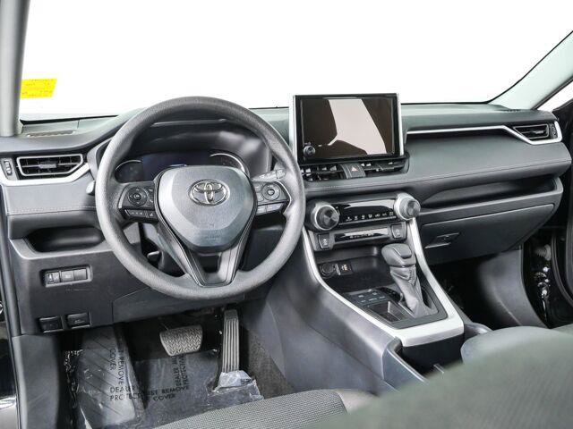Used 2025 Toyota RAV4 LE FWD image 17