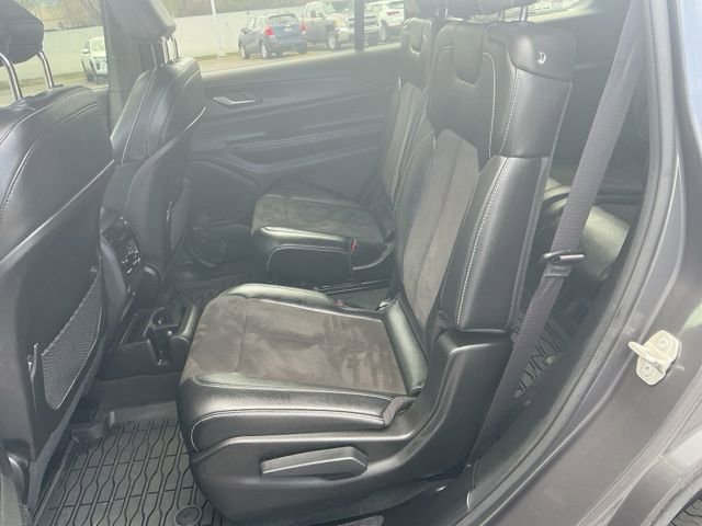 Used 2023 Jeep Grand Cherokee L Laredo AWD/4WD image 12