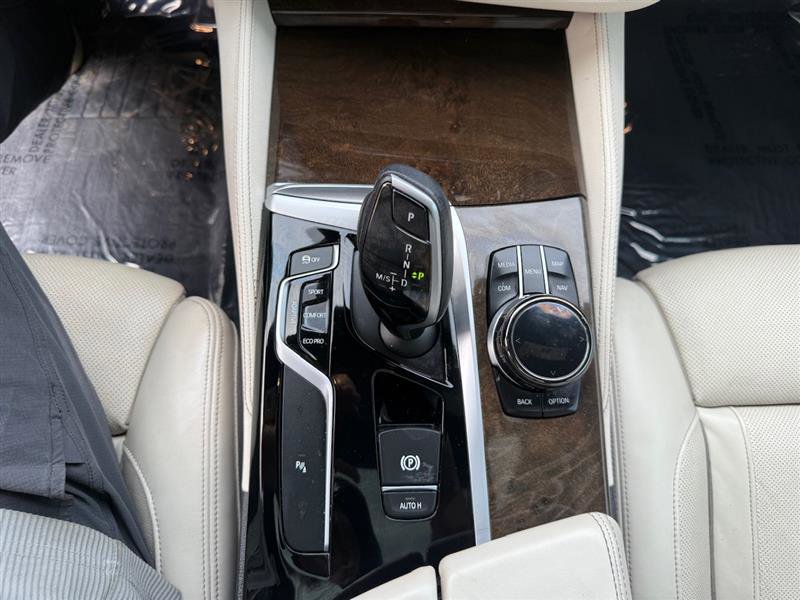 Used 2018 BMW M550i xDrive M550i AWD w/EXECUTIVE & DRIVE image 42