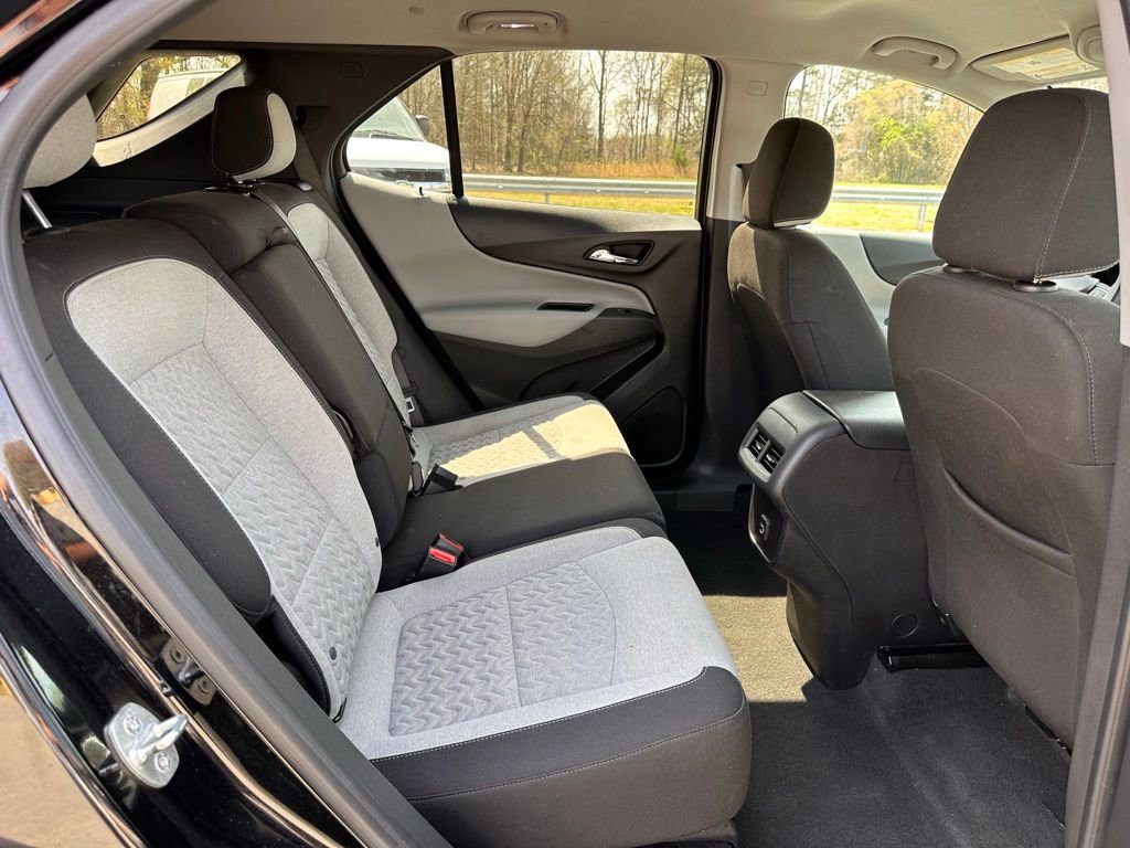 Used 2023 Chevrolet Equinox LS w/ LS Convenience Package image 19