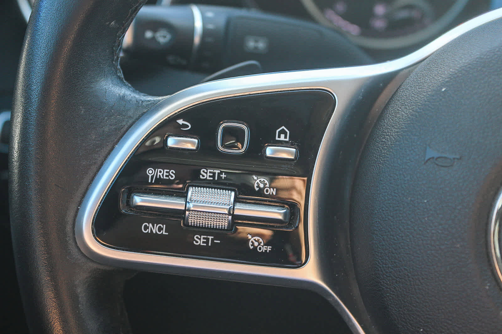 Used 2019 Mercedes-Benz C 300 C 300 image 31