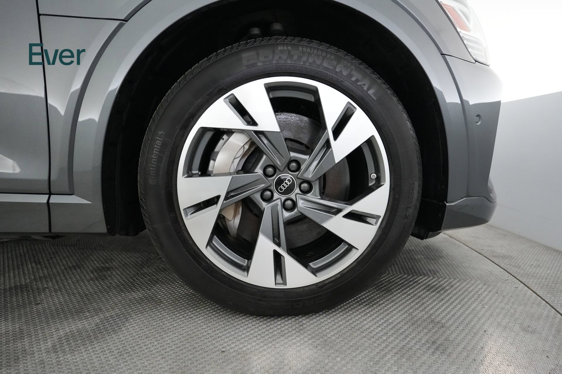 Used 2022 Audi e-tron Premium w/ Convenience Plus Package image 20