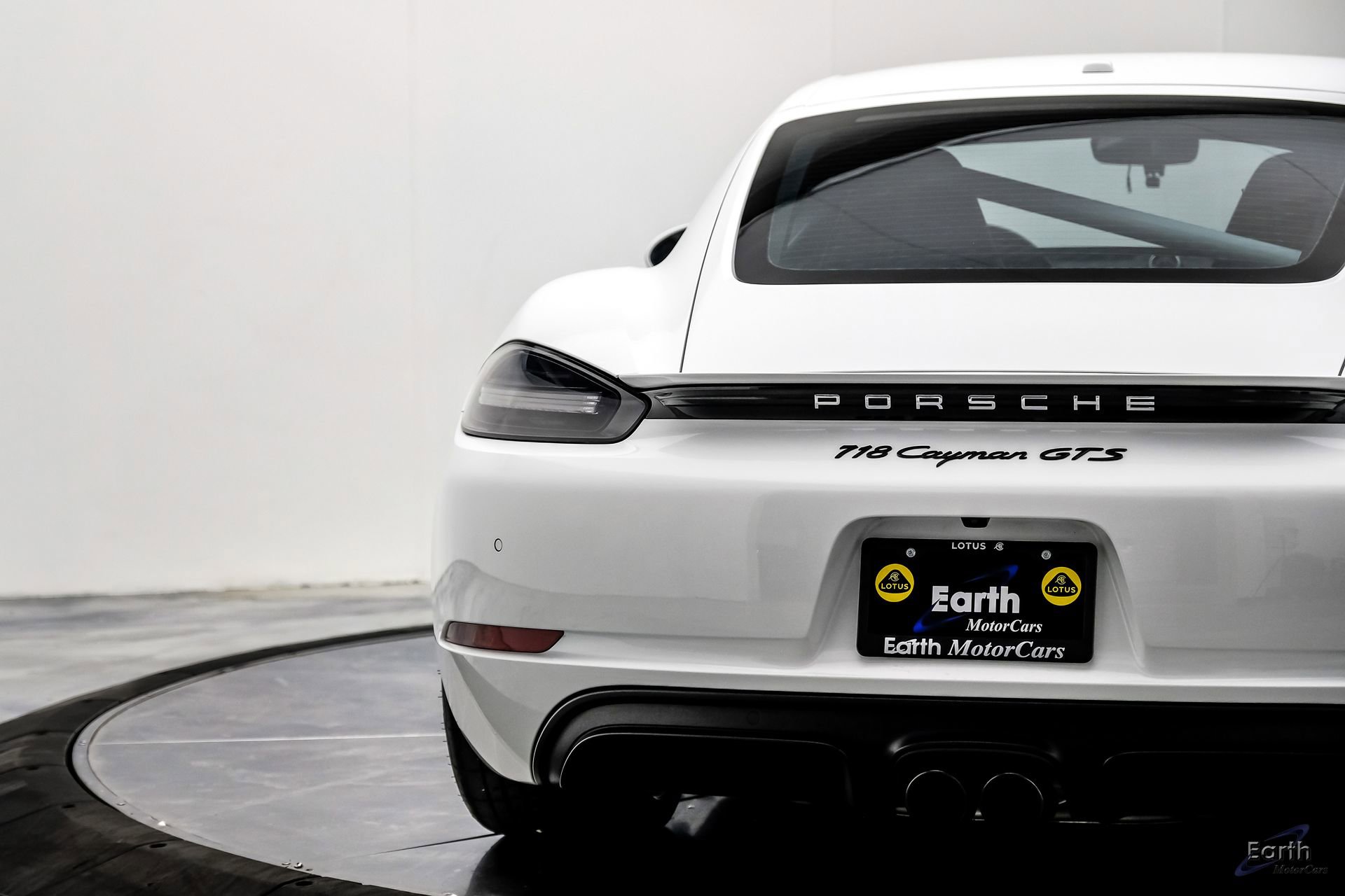 Used 2019 Porsche 718 Cayman GTS RWD image 16