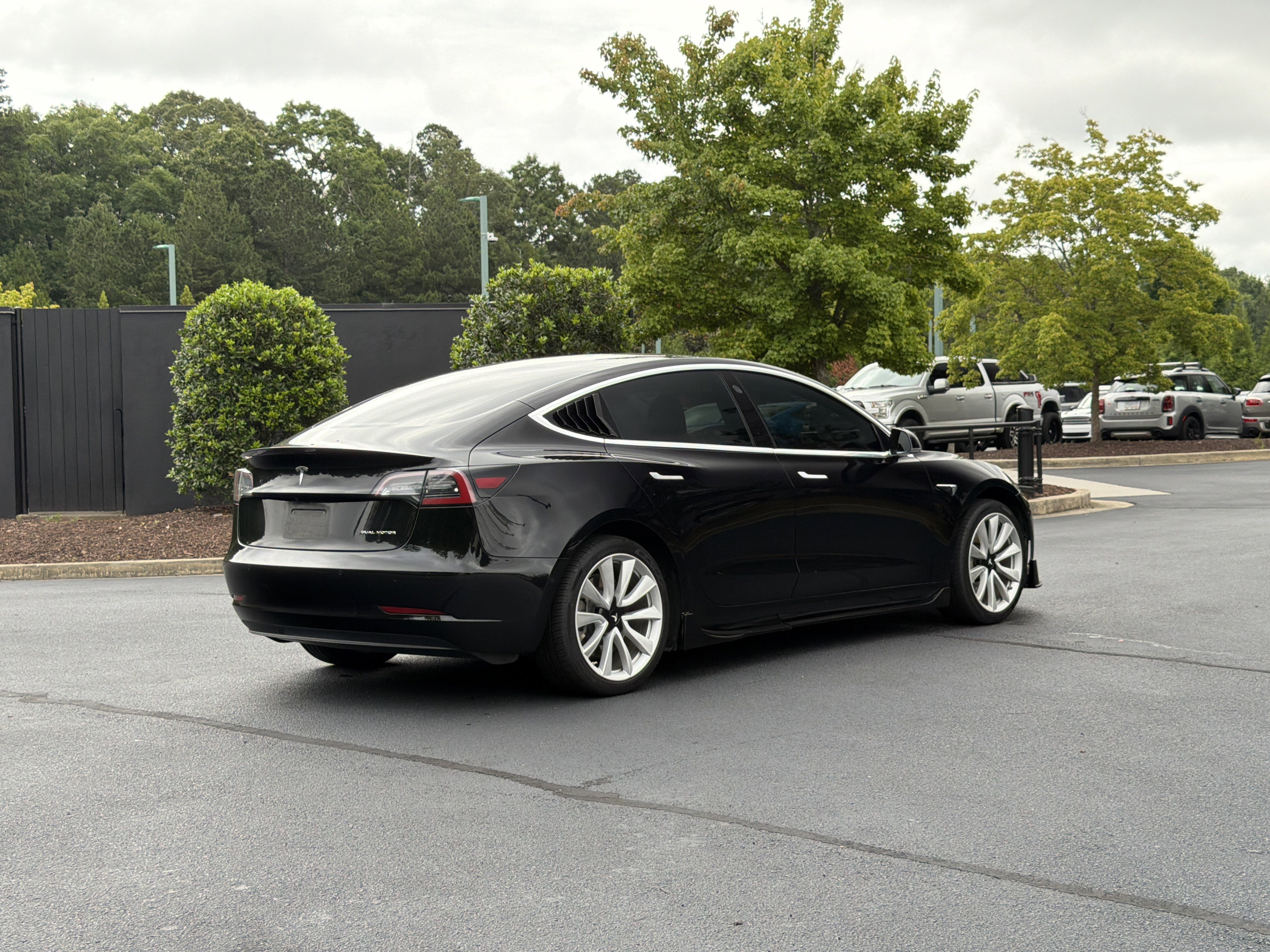 Used 2019 Tesla Model 3 Long Range AWD/4WD image 3