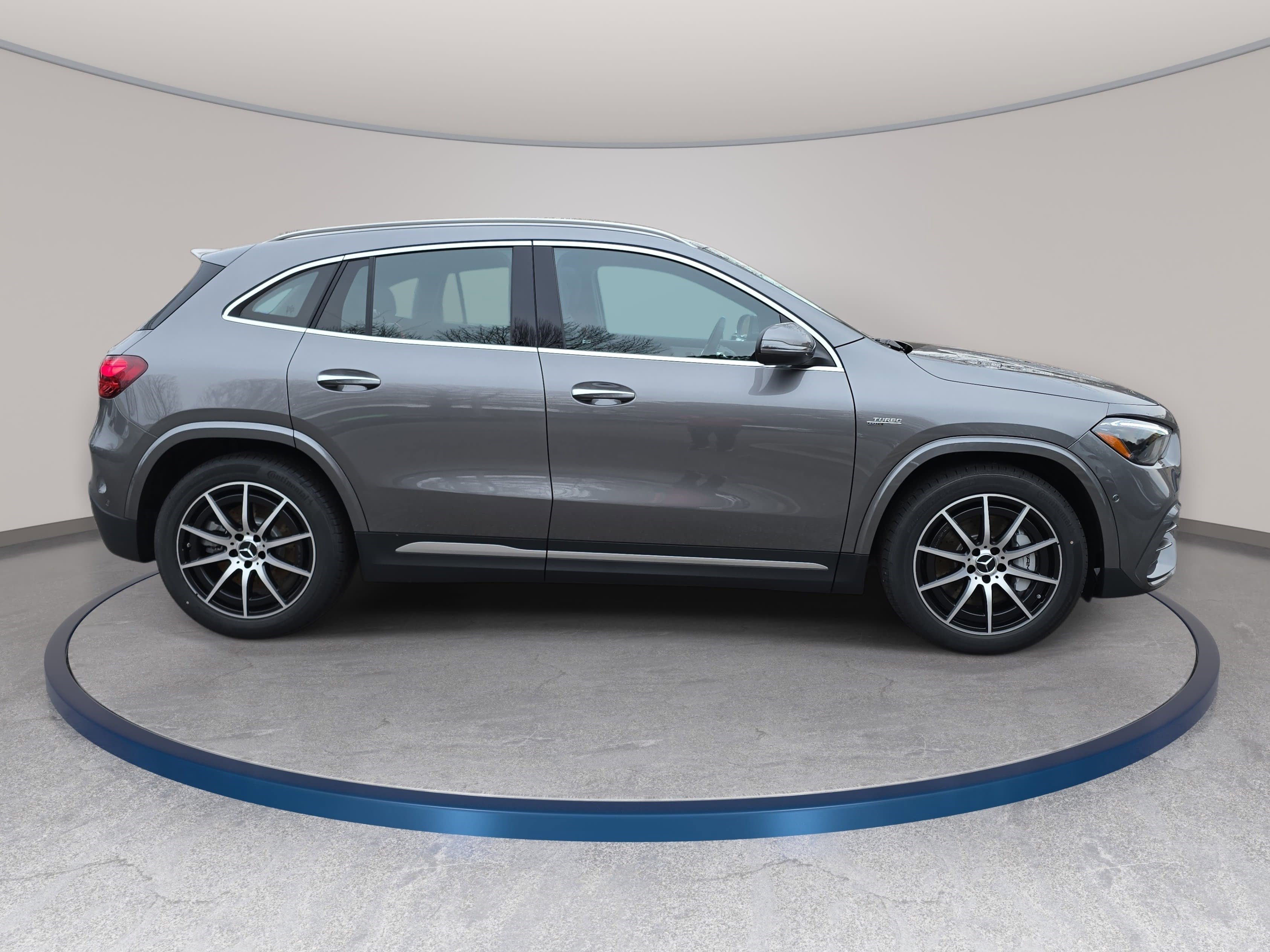 New 2026 Mercedes-Benz GLA 35 AMG 4MATIC image 4