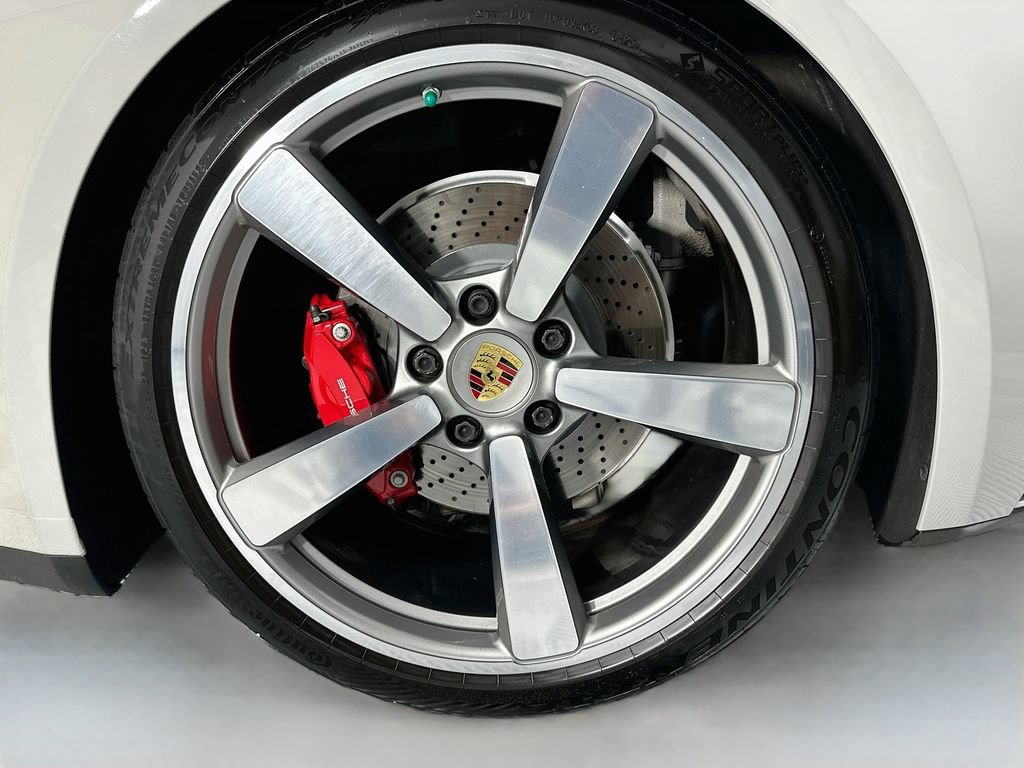 Certified 2020 Porsche 911 Carrera 4S AWD/4WD image 30