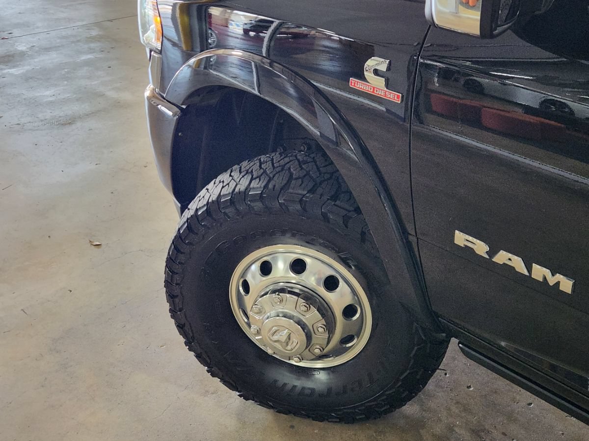 Used 2024 RAM 3500 Limited w/ Towing Technology Group AWD/4WD image 26