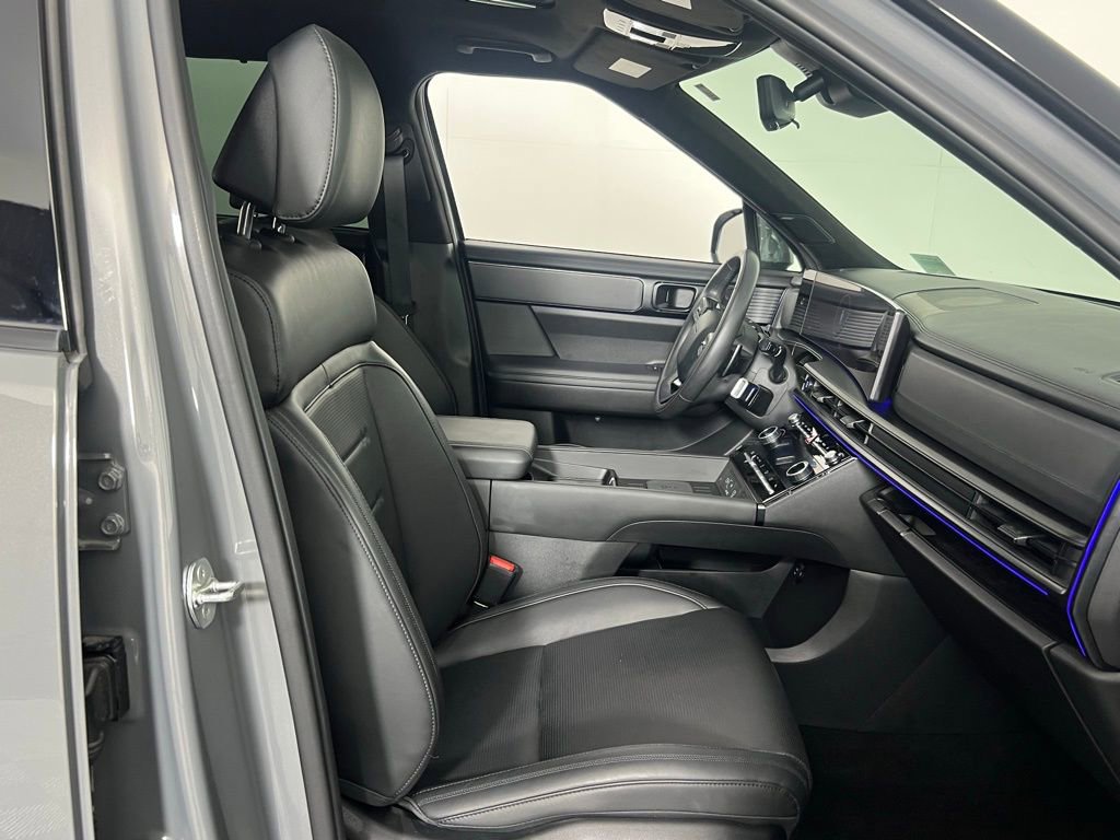 Used 2024 Hyundai Santa Fe Calligraphy image 31