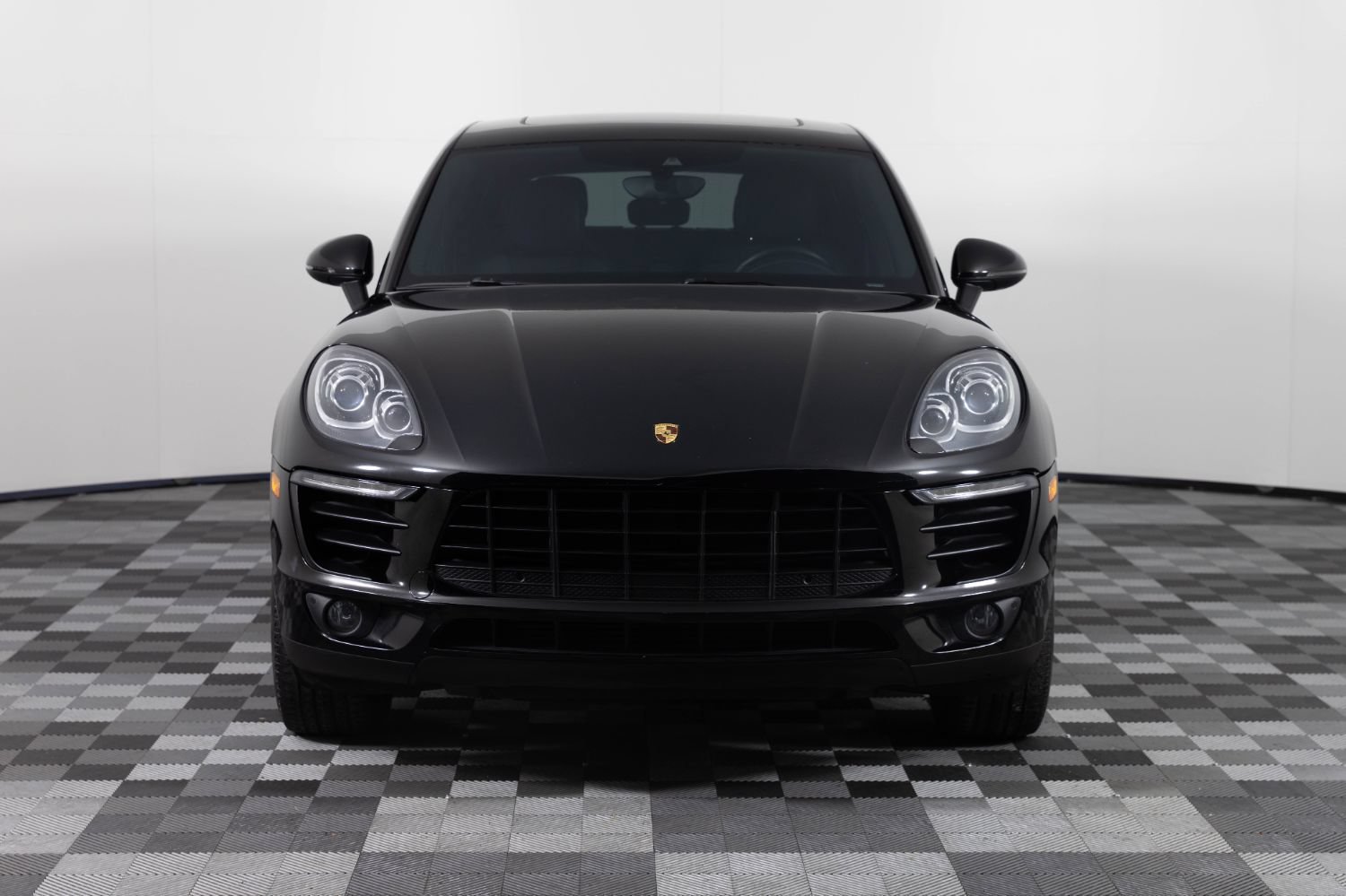 Used 2017 Porsche Macan AWD/4WD image 10