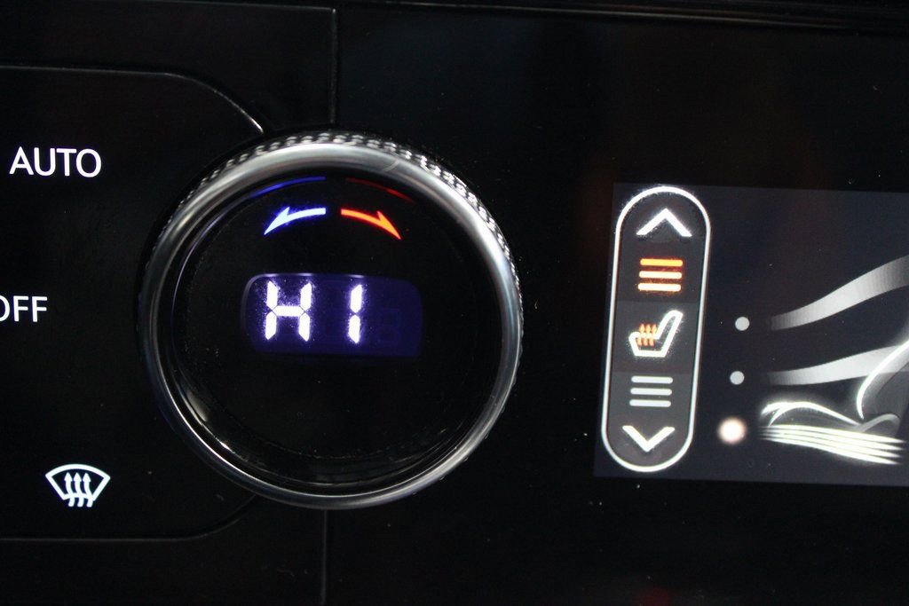 Used 2023 Genesis GV70 2.5T w/ Select Package image 36