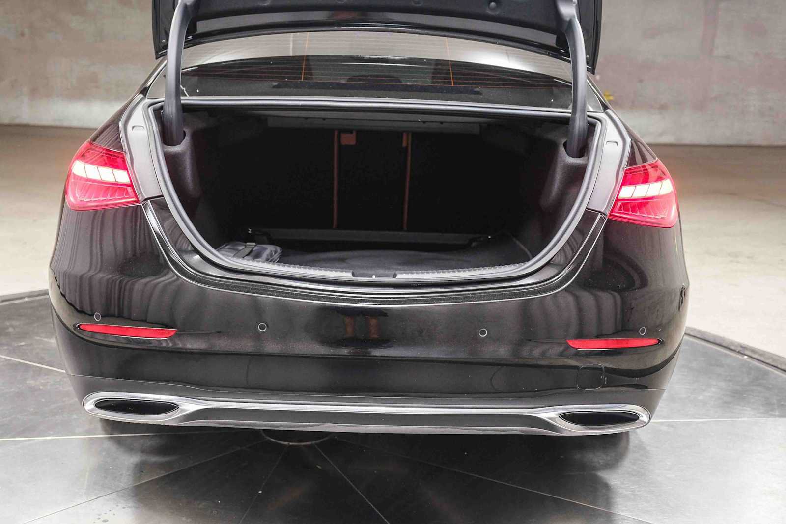 Certified 2025 Mercedes-Benz C 300 Sedan image 31