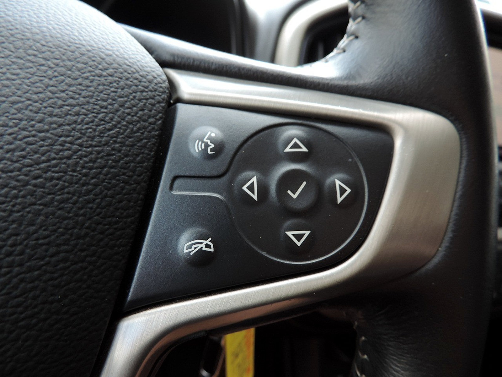 Certified 2021 GMC Canyon Denali RWD image 25