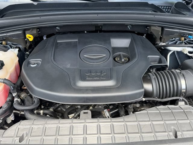 Used 2024 Jeep Grand Cherokee L Summit AWD/4WD image 21