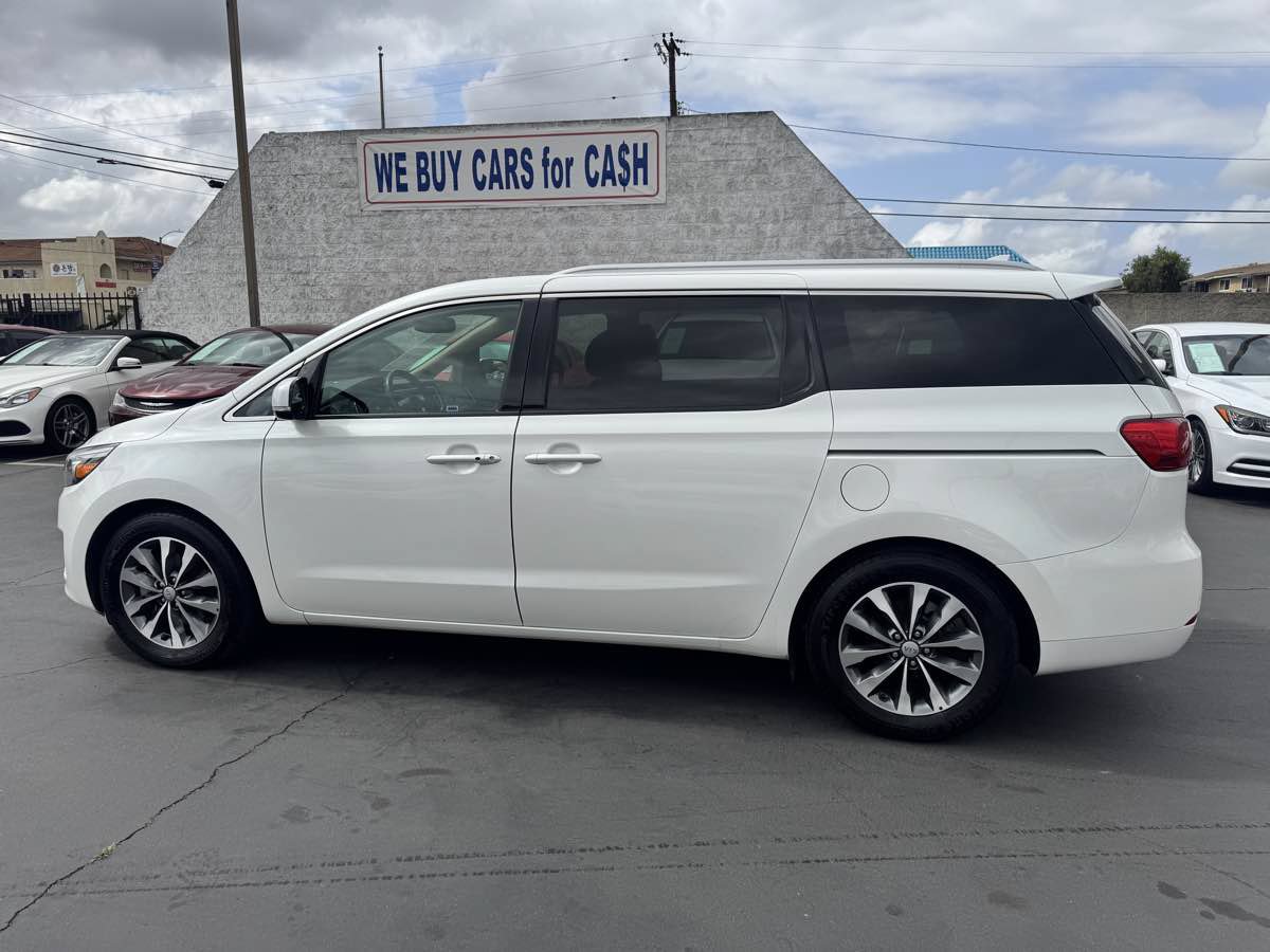 Used 2016 Kia Sedona SX FWD image 14