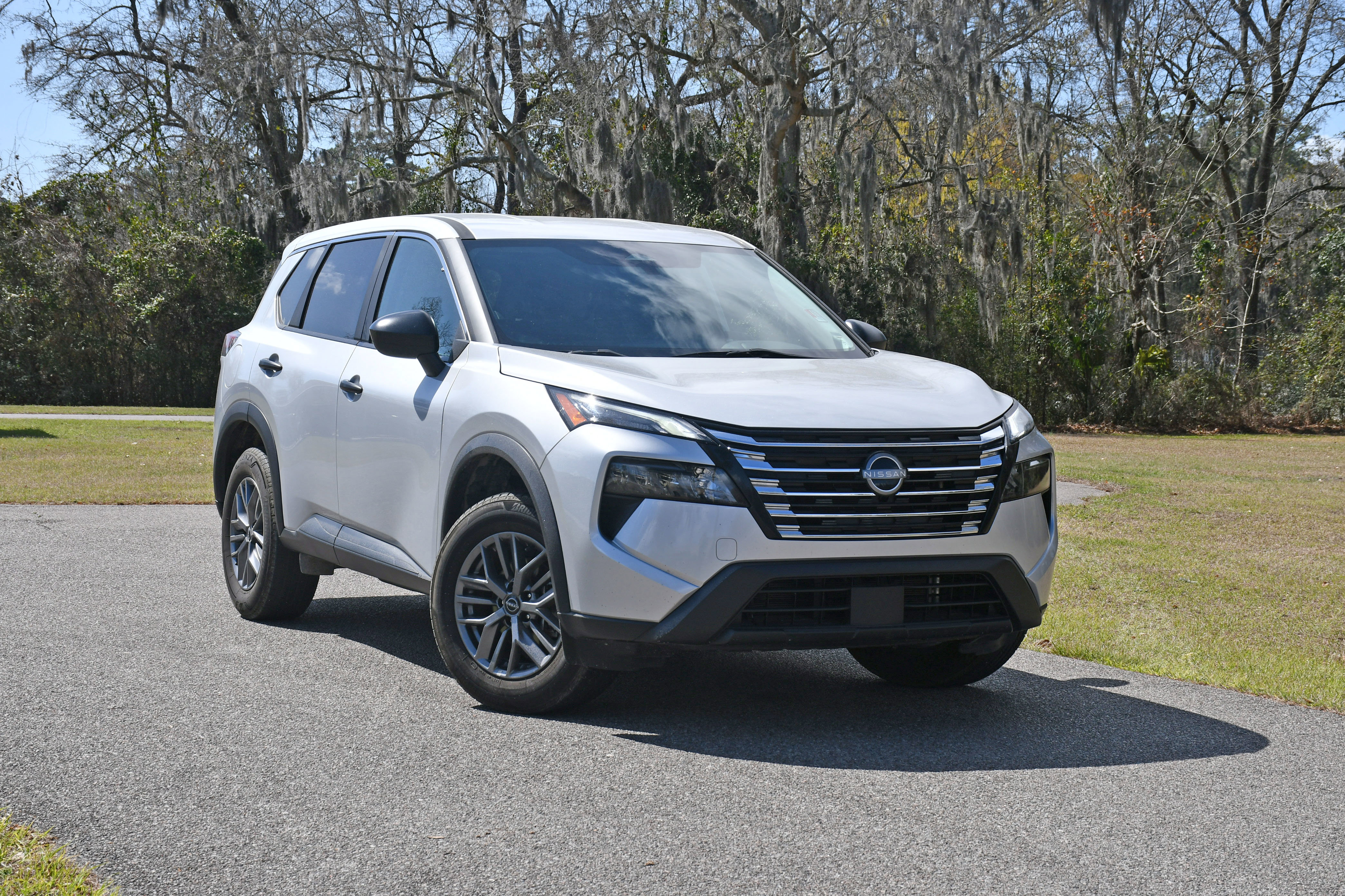 Used 2024 Nissan Rogue S image 6