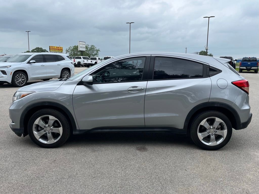 Used 2017 Honda HR-V LX image 8