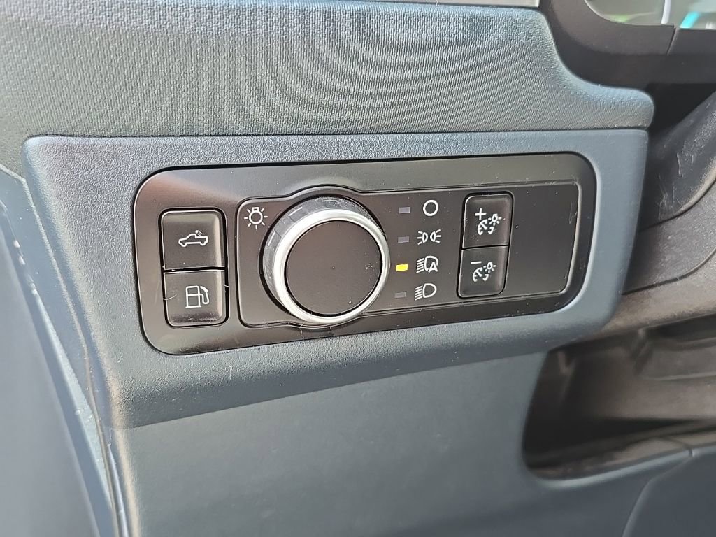 Used 2023 Ford Maverick XL FWD image 16