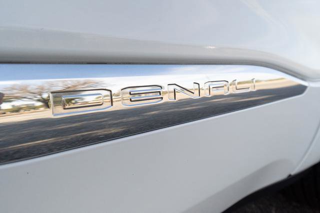 Used 2021 GMC Acadia Denali w/ Denali Technology Package image 52