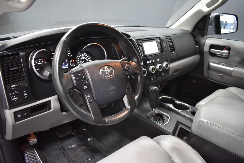 Used 2018 Toyota Sequoia Limited w/ Safety & Convenience Package AWD/4WD image 2