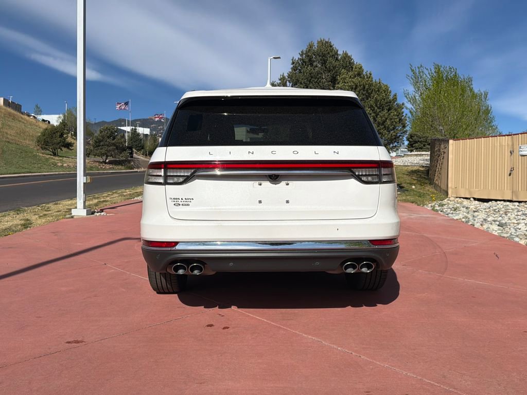 Used 2021 Lincoln Aviator Reserve w/ Equipment Group 201A AWD/4WD image 6