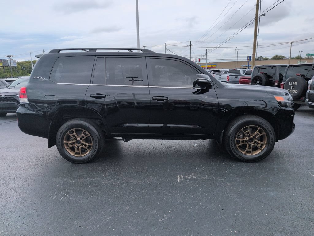 Certified 2020 Toyota Land Cruiser Heritage Edition AWD/4WD image 6