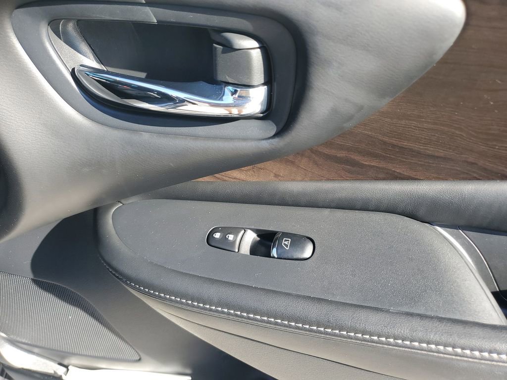 Used 2020 Nissan Murano Platinum image 50