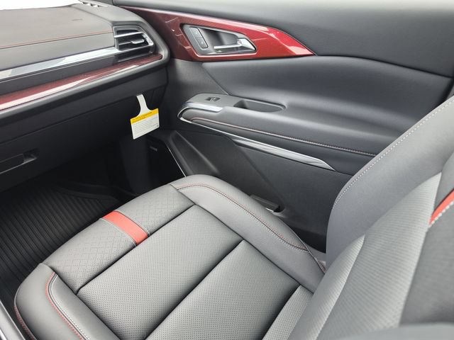 New 2026 Chevrolet Traverse RS w/ LPO, Floor Liner Package FWD image 19