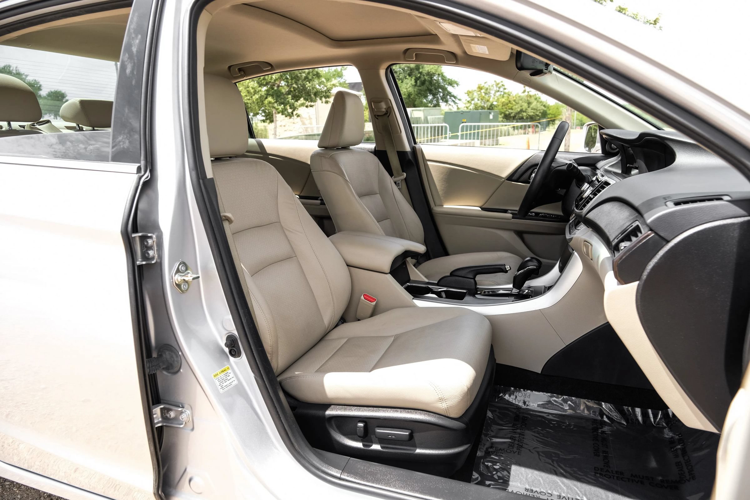 Used 2015 Honda Accord EX-L image 38