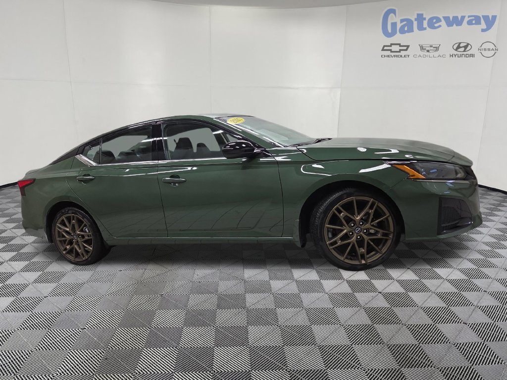 Used 2025 Nissan Altima 2.5 SR AWD/4WD 360° Tour