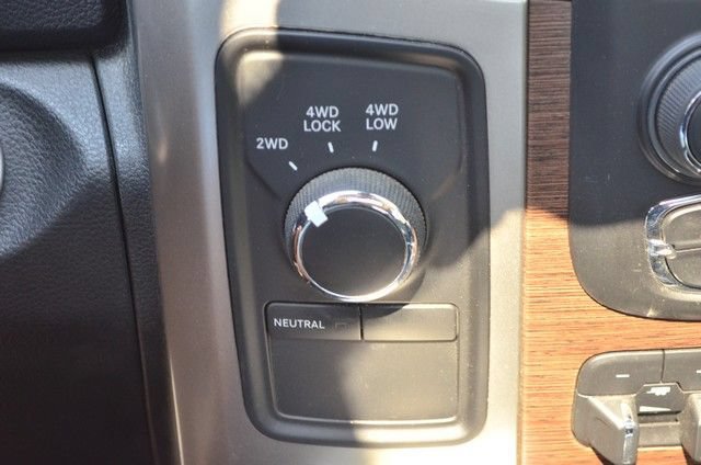 Used 2017 RAM 2500 Laramie w/ Sport Appearance Group AWD/4WD image 28