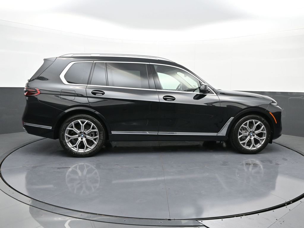 New 2026 BMW X7 xDrive40i w/ Premium Package image 8