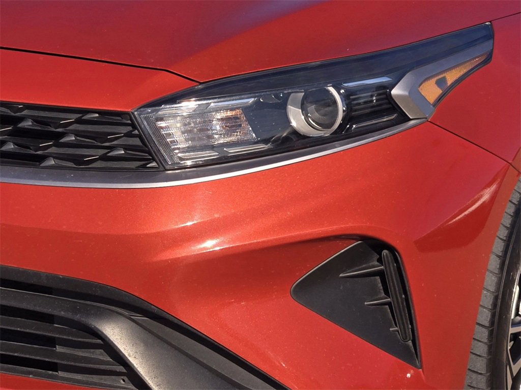 Used 2022 Kia Forte LXS w/ LXS Technology Package image 7