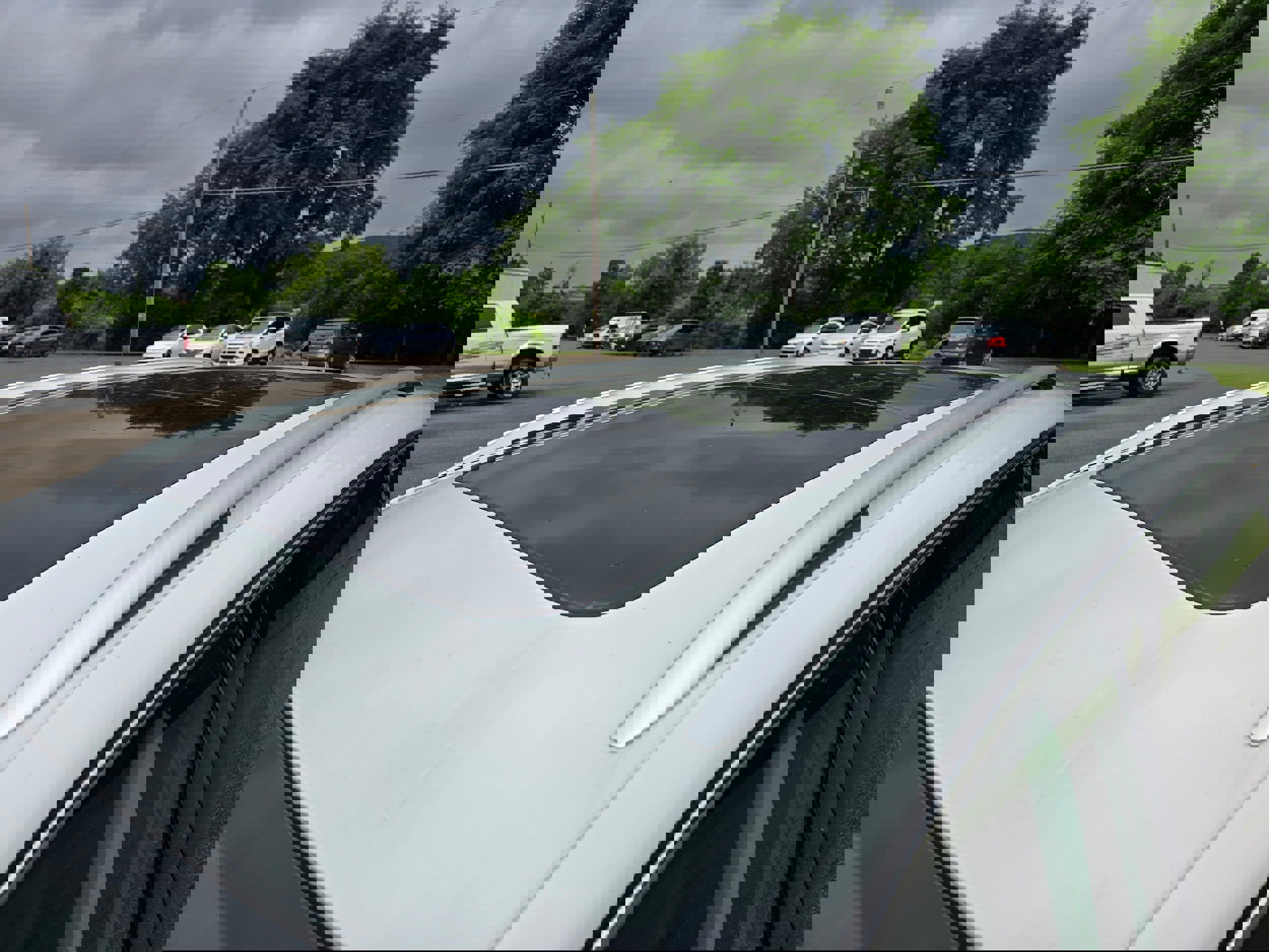 New 2025 Volkswagen Tiguan SE image 9