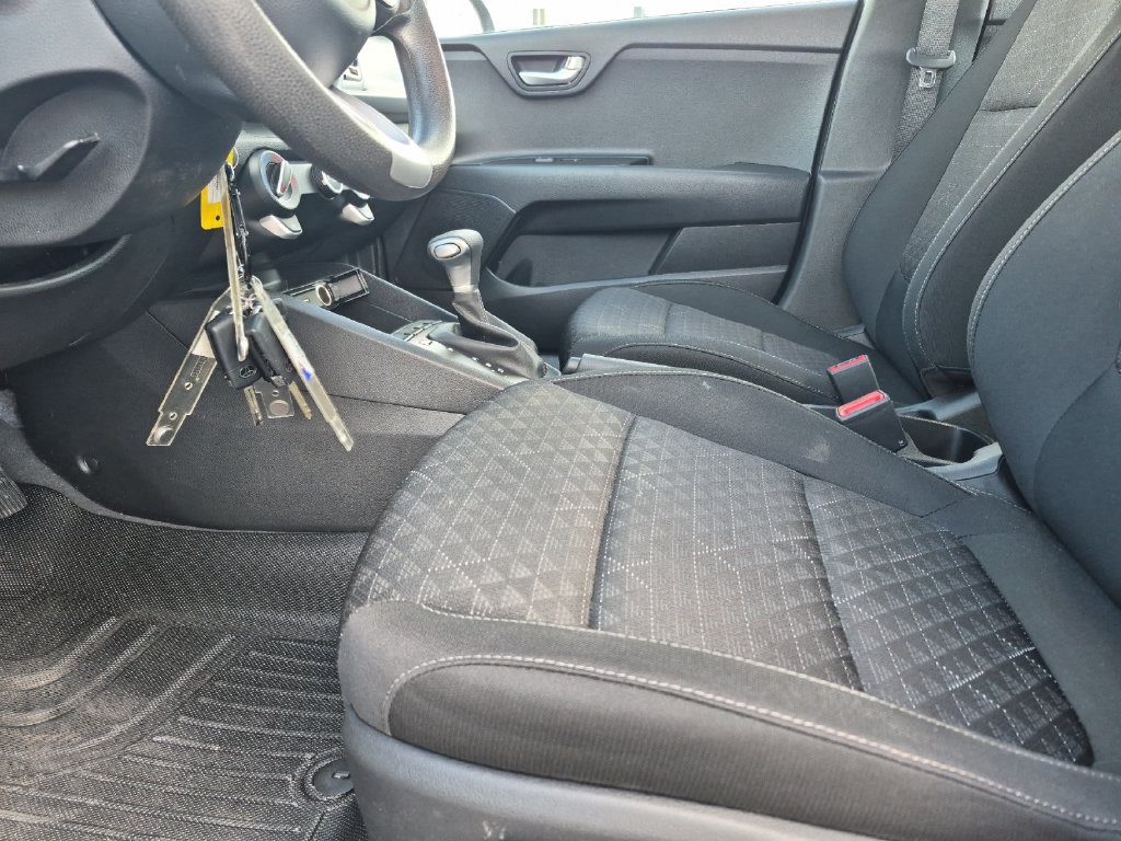 Used 2023 Kia Rio LX FWD image 10