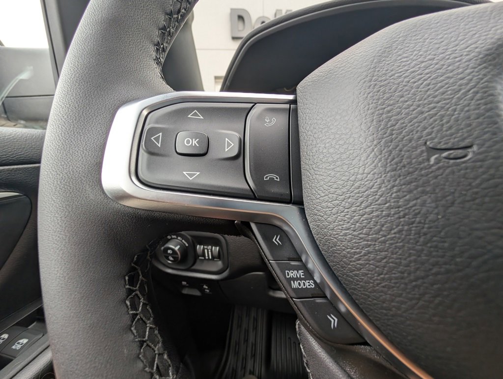 New 2026 RAM 1500 4x4 Crew Cab image 24